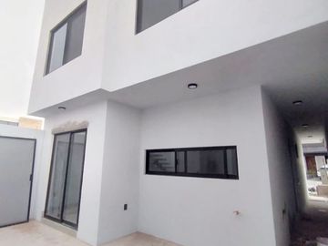 ¡CASA ESPECTACULAR EN VENTA EN CAPITAL SUR!