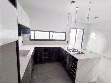 ¡CASA ESPECTACULAR EN VENTA EN CAPITAL SUR!