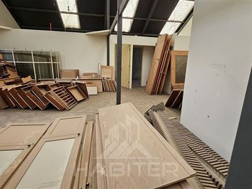 Bodega en Venta en Av. El Salto