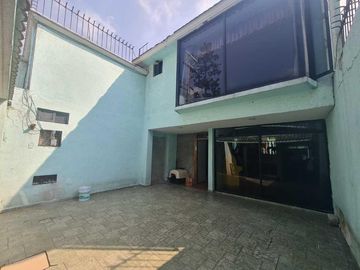 Casa Venta Fracc. Santa Cecilia, Col. Santa Cecilia, Coyoacán, CDMX