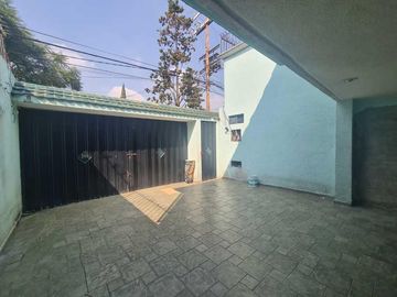 Casa Venta Fracc. Santa Cecilia, Col. Santa Cecilia, Coyoacán, CDMX