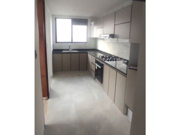 Espectacular apartamento en venta, sector Riomar. -Para estrenar!