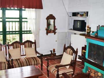 Casa típica Campestre 4 habitaciones   vía Rionegro - El Carmen