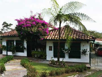 Casa típica Campestre 4 habitaciones   vía Rionegro - El Carmen
