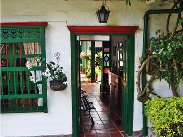 Casa típica Campestre 4 habitaciones   vía Rionegro - El Carmen