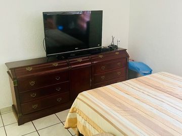 Excelente casa en Valle Dorado