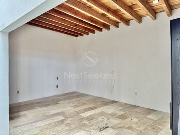 Casa en renta y venta  en Avándaro con vista al bosque y al lago