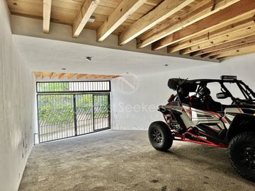 Casa en renta y venta  en Avándaro con vista al bosque y al lago