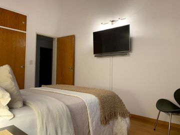 DUPLEX 4 AMBIENTES EN PEQUEÑO CONDOMINIO EN IMPECABLE ESTADO A 2 CUADRAS DE PLAZA BROWN