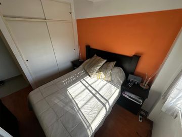 VENTA - 3 AMBIENTES CON BALCÓN - COCHERA - CABALLITO