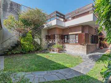 Venta casa 4 ambientes en Ramos Mejia.