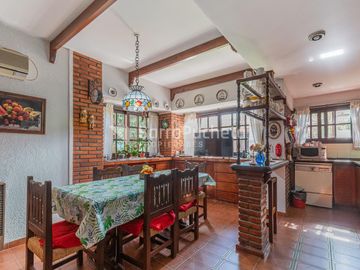 Venta casa 4 ambientes en Ramos Mejia.