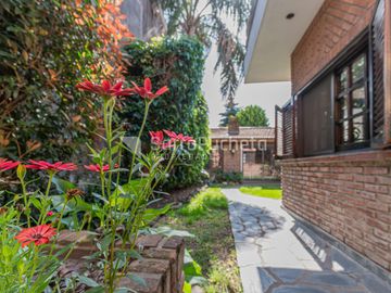 Venta casa 4 ambientes en Ramos Mejia.