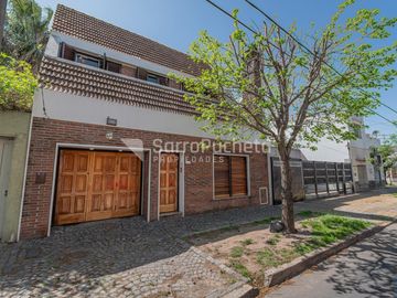 Venta casa 4 ambientes en Ramos Mejia.