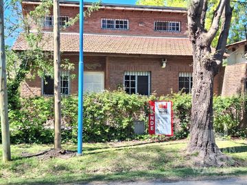 Excelente Casa en venta Apta crédito - Las Glorias Ingeniero Maschwitz