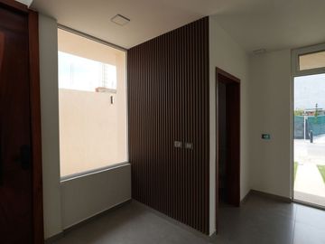 CASA EN PARQUES VALLARTA  COTO ACACIA NUEVA CON ROOF GARDEN Y CUATRO RECAMARAS