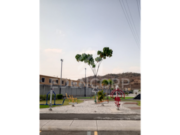 Casa en Urb. Bonavila