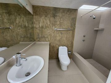 VENTA DE CASA EN VISTA HERMOSA