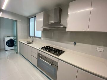 SEA CONFIABLE VENDE APARTAMENTO EN PH VELURE AMOBLADO