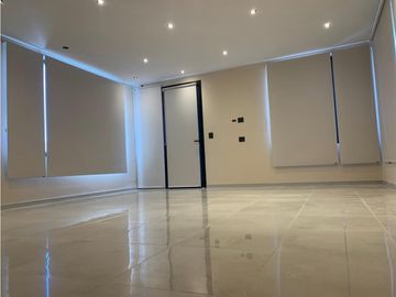 SE VENDE CASA EN COUNTRY CARLOS PAZ GOLF