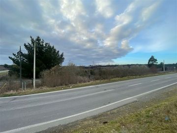 Industrial en Venta en Cruce el Jardín, Calbuco, Puerto Montt, Chile