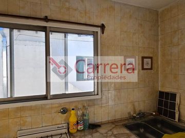 PH 3 amb PRIMER PISO A RECICLAR en San Andres Barrio Parque