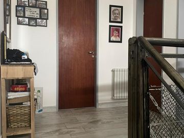 Amplio Chalet de 4 Amb con Parque