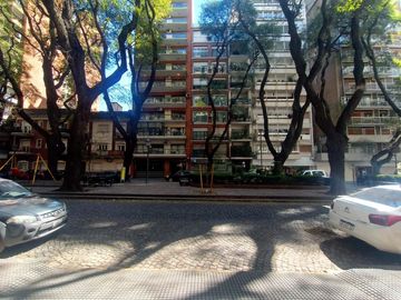 2 Ambientes en Las Cañitas Boulevard Olleros 40 m² Baño y Cocina Completos