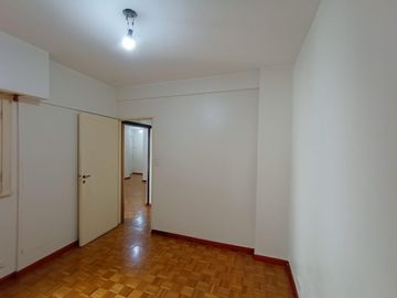 2 Ambientes en Las Cañitas Boulevard Olleros 40 m² Baño y Cocina Completos
