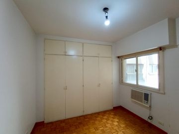 2 Ambientes en Las Cañitas Boulevard Olleros 40 m² Baño y Cocina Completos