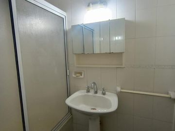 2 Ambientes en Las Cañitas Boulevard Olleros 40 m² Baño y Cocina Completos