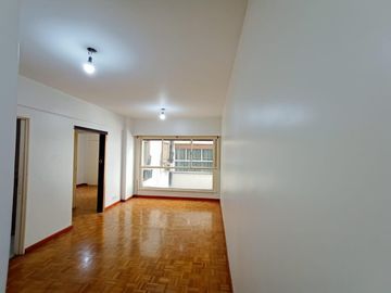 2 Ambientes en Las Cañitas Boulevard Olleros 40 m² Baño y Cocina Completos