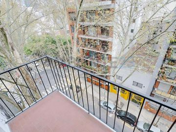 Charcas 5200 - Departamento 2 Ambientes con Balcon Impecable - Palermo Hollywood