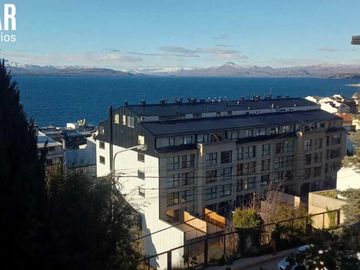 Terreno con casa a renovar - Ideal inversión para edificio- Oportunidad de Inversión