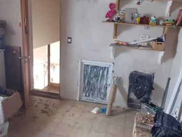 Terreno con casa a renovar - Ideal inversión para edificio- Oportunidad de Inversión