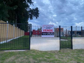 Casa con pileta sobre Ruta 3, Barrio Santa Anita  Cañuelas