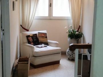 Casa 5 Ambientes con cochera, mas departamento 3 Ambientes y fondo