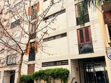 Belgrano R. 2 Ambientes al frente de 42 m2 con cómoda cocina.