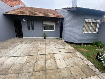 Casa Chalet 4 Ambientes EN VENTA, Soriano 1500, Ituzaingó Norte