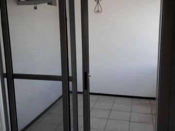 DEPTO 2 AMB. TIPO LOFT. TODO INCLUIDO EN EL VALOR. EXPENSAS. ABL Y AGUA , COMPLEJO CON PISICINA Y PARRILLA. TIGRE . LINIERS 483