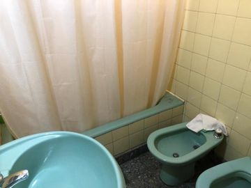 CASA PH EN VENTA EN PRIMER PISO