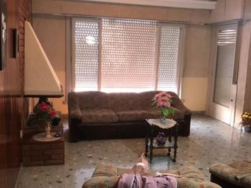 CASA PH EN VENTA EN PRIMER PISO