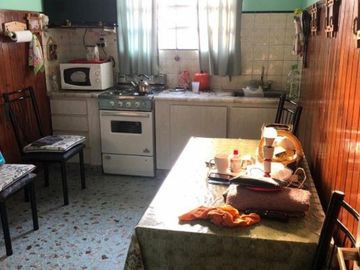 CASA PH EN VENTA EN PRIMER PISO