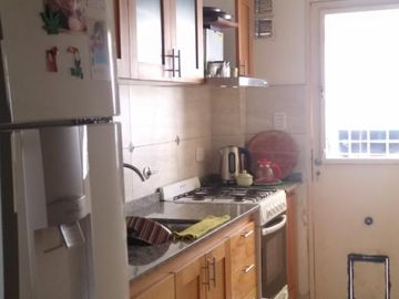 DEPARTAMENTO DOS AMBIENTES AMBIENTES EN PLANTA BAJA EN CASTELAR NORTE