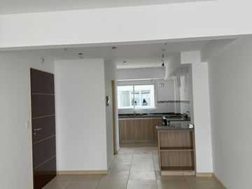 DEPARTAMENTO AL FTE. A ESTRENAR 4 AMB. 2 BAÑOS 2 COCH. CUB.