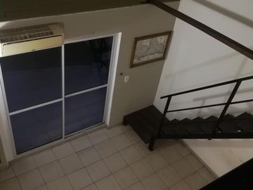 DEPTO 2 AMB.CON COCHERA TIPO LOFT. AMPLIO SIN EXPENSAS. PISCINA Y PARRILLA EN COMUN TIGRE.