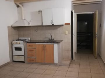 DEPTO 2 AMB.CON COCHERA TIPO LOFT. AMPLIO SIN EXPENSAS. PISCINA Y PARRILLA EN COMUN TIGRE.