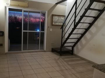 DEPTO 2 AMB.CON COCHERA TIPO LOFT. AMPLIO SIN EXPENSAS. PISCINA Y PARRILLA EN COMUN TIGRE.