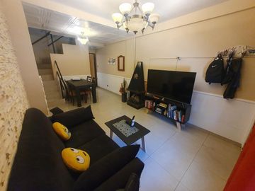 Dúplex 4 ambientes con cochera y patio - Homero y Alberdi. APTO CRÉDITO