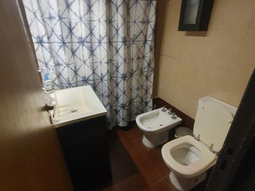 Dúplex 4 ambientes con cochera y patio - Homero y Alberdi. APTO CRÉDITO